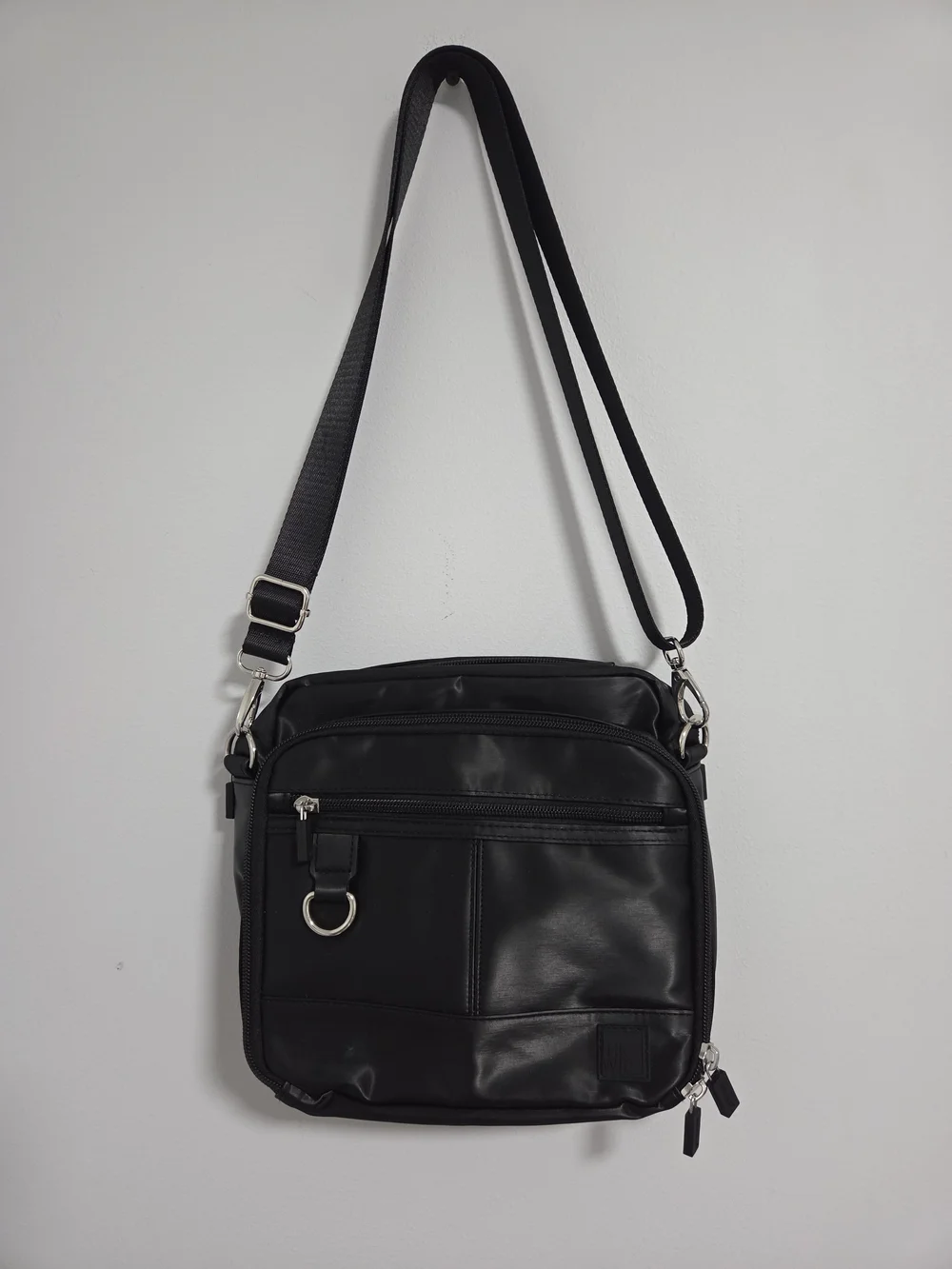 NWOT IHKWIP Men's Black Crossbody Bag - Classic Everyday Carry